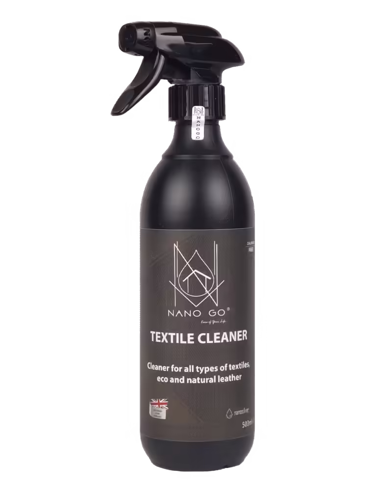 środek czyszczący do tekstyliów w sprayu